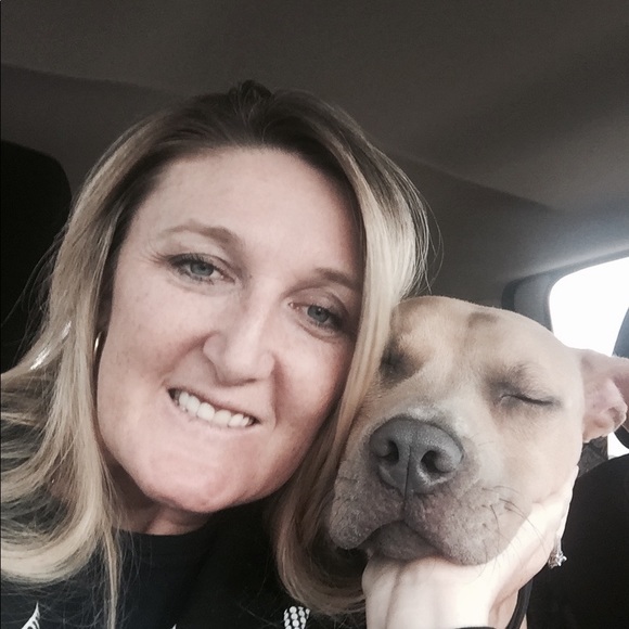 Meet your Posher, Liz - Picture 1 of 1